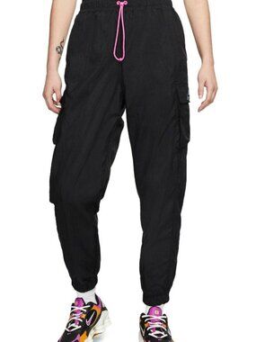 Like New - NIKE SPORTSWEAR ICON CLASH WOVEN CARGO PANTS - Size M